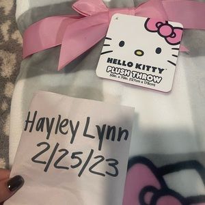 Hello kitty plush throw 50inx70in